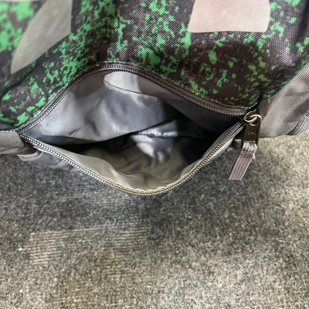 Under Armour 1300296 Gray Green Camo Travel Bag UA Storm Big Logo 5.0 Backpack